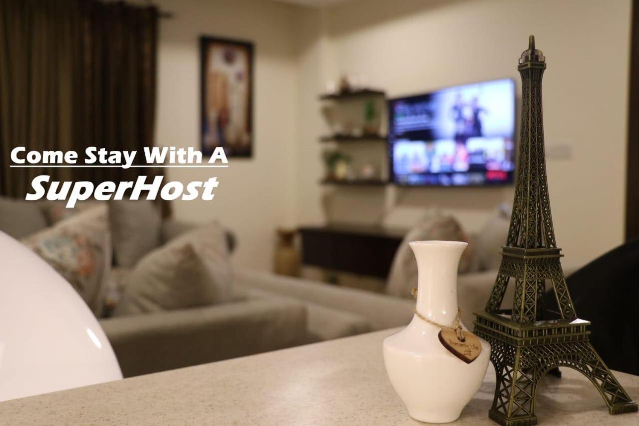 Elegant & Charming One Bed Apartment In Bahria Town Rawalpindi Ngoại thất bức ảnh