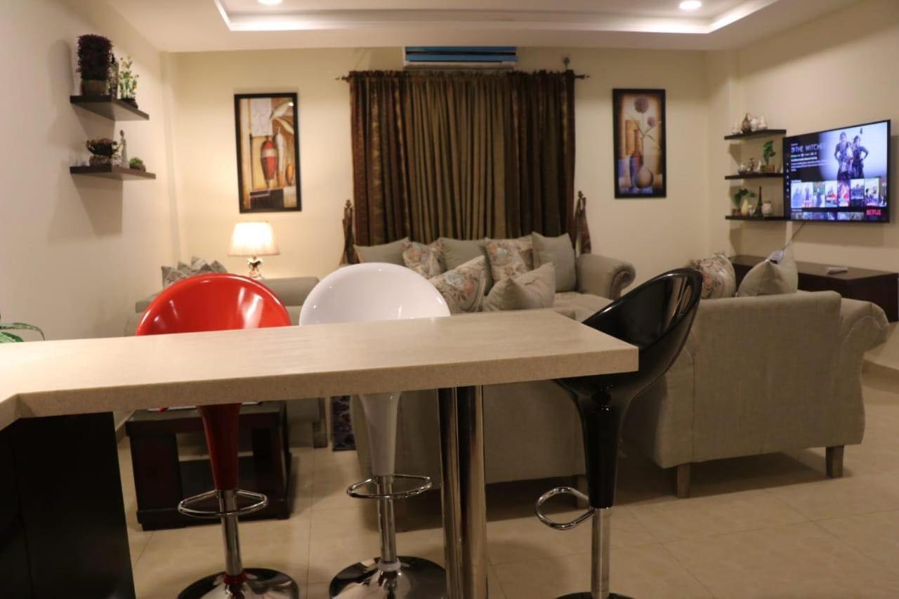 Elegant & Charming One Bed Apartment In Bahria Town Rawalpindi Ngoại thất bức ảnh