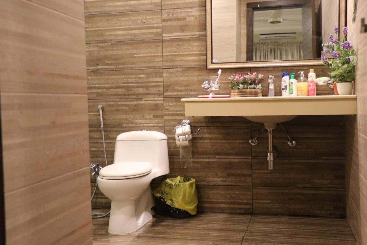 Elegant & Charming One Bed Apartment In Bahria Town Rawalpindi Ngoại thất bức ảnh
