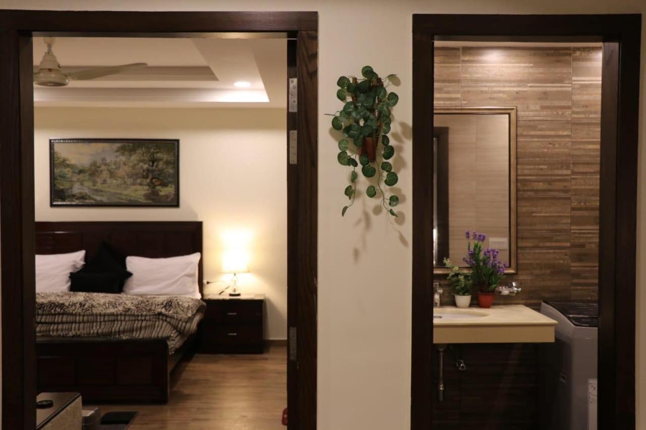 Elegant & Charming One Bed Apartment In Bahria Town Rawalpindi Ngoại thất bức ảnh